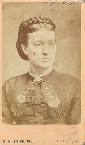 CDV Mrs EA Meiton Vermont  DL Antiques