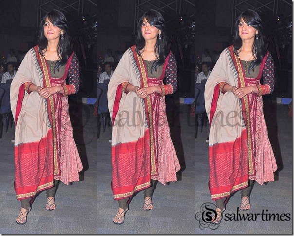 Anushka_Shetty  (2)