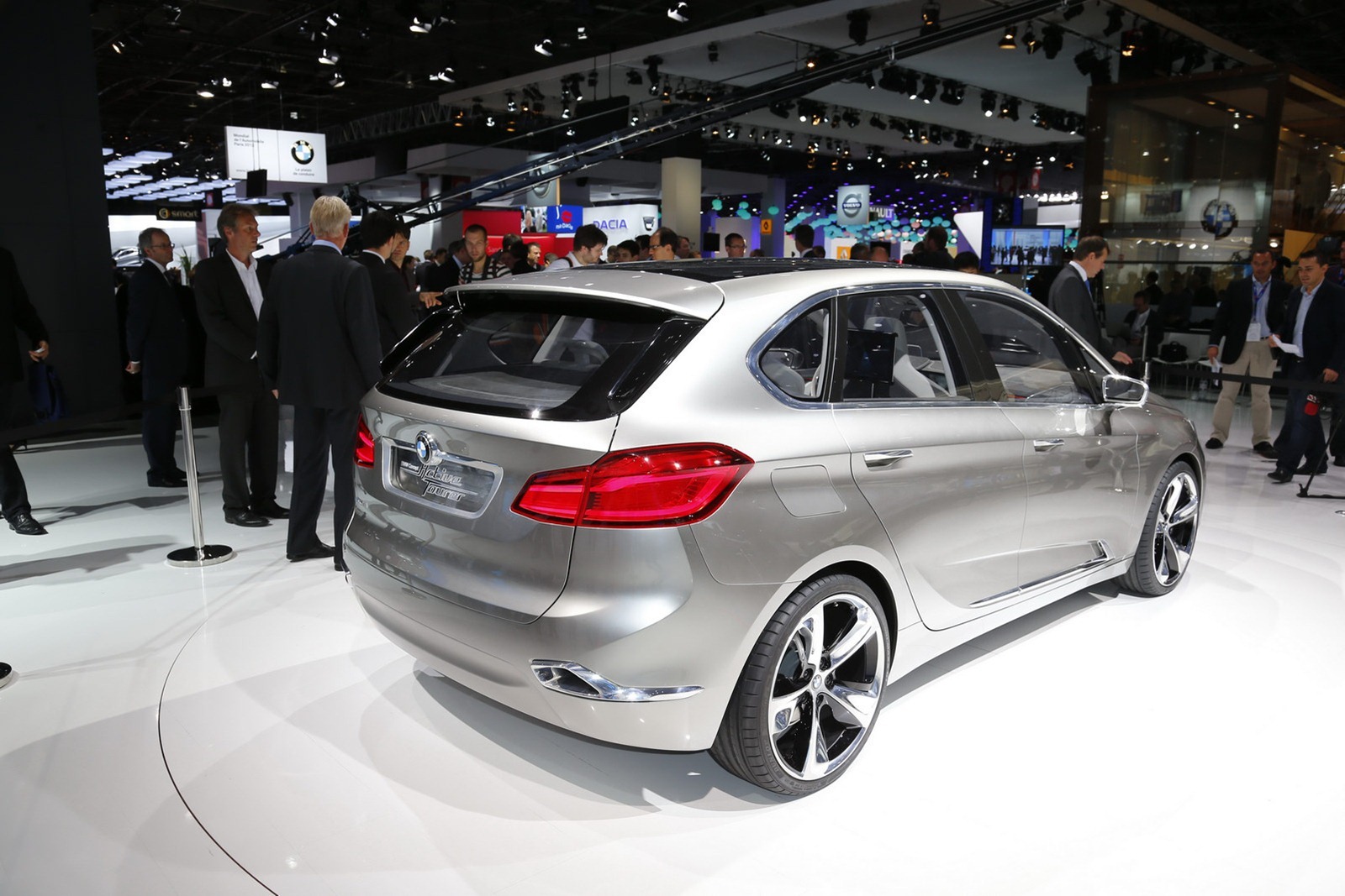 [BMW-Active-Tourer-Concept-2%255B2%255D.jpg]