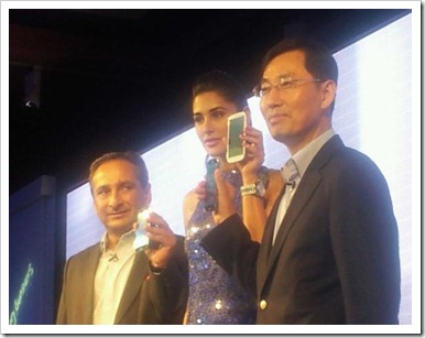 Nargis Fakhri with Samsung galaxy s3