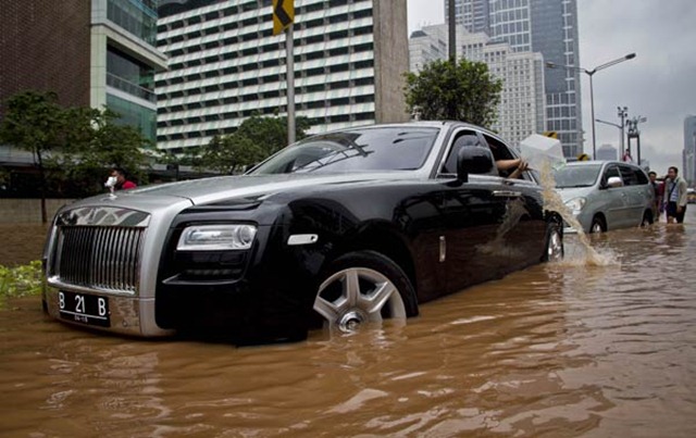 Rolls-Royce-Ghost-1 Rolls-Royce-Ghost-1