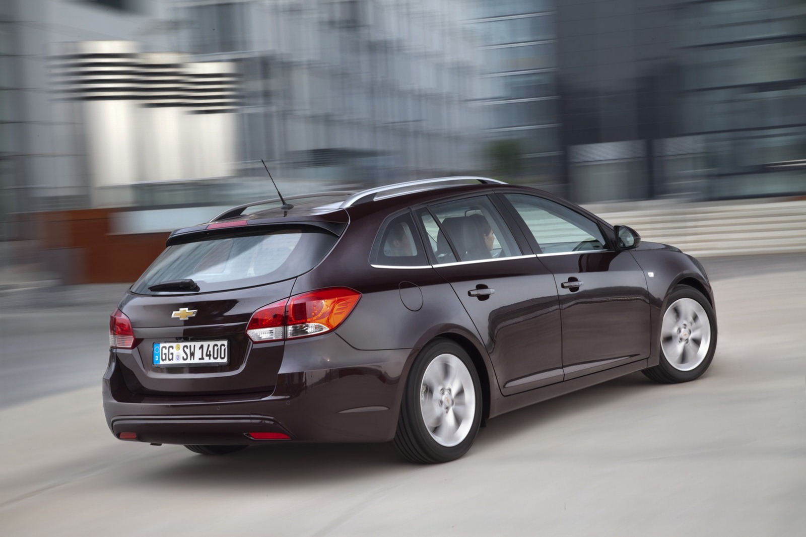 2013-Chevrolet-Cruze-Facelift-E17[2].jpg