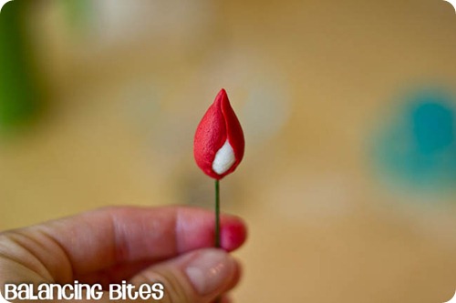 How to make gum paste roses (4)