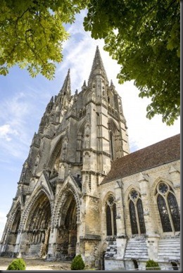 16060864-abbey-of-st-jean-des-vignes-in-soissons-aisne-picardie-france--ruins-and-garden 16060864-abbey-of-st-jean-des-vignes-in-soissons-aisne-picardie-france--ruins-and-garden