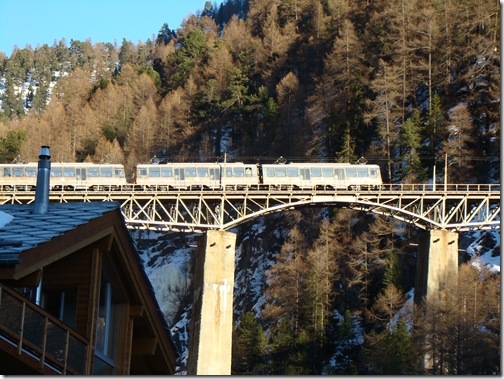 Ferrovia trem suica Switzerland Zermatt