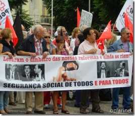 Foto 1 Manif.25 Setembro rossio.Set.2013