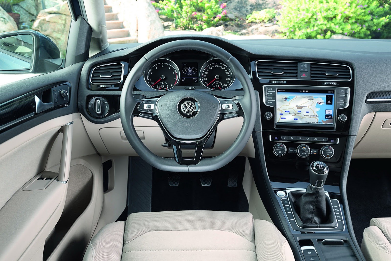 [2013-Volkswagen-Golf-7-13%255B2%255D.jpg]