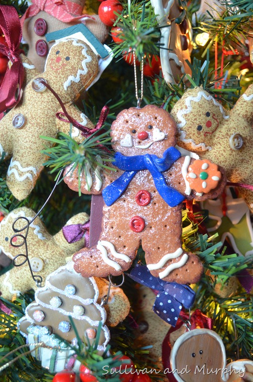 [gingerbread-43.jpg]