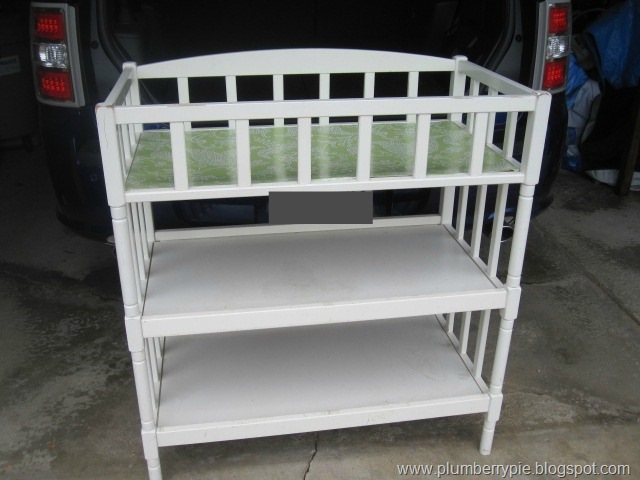 [changing-table-23.jpg]