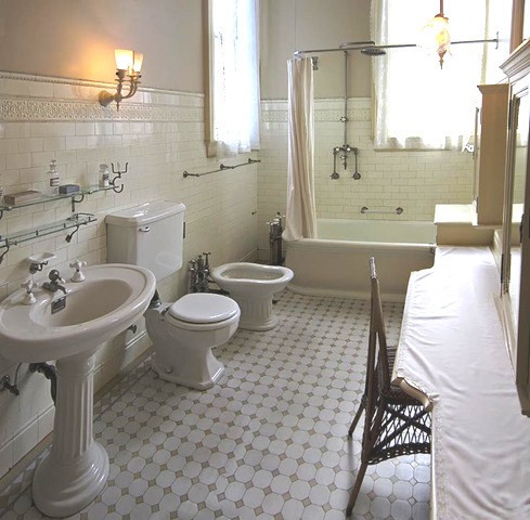 My New Old Life: My New Old House: Bagno padronale My New Old Life: My New Old House: Bagno padronale