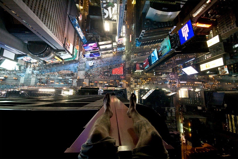 [times-square-from-above6.jpg]