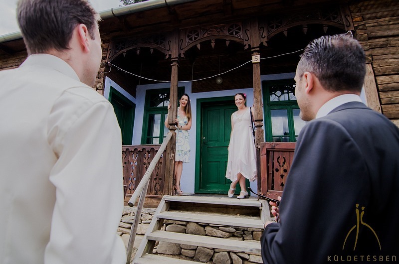 Sipos Szabolcs, Küldetésben, esküvői fotók, jegyesfotózás, riport, életképek, Gyímes, Borospatak, Gyímesi Skanzen és Panzió