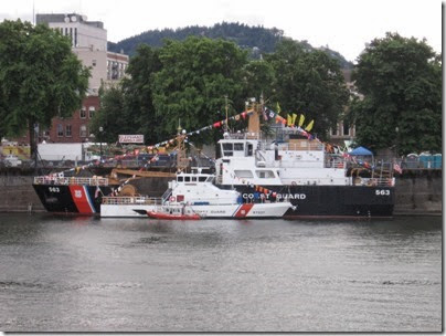 IMG_7032 USCGC Henry Blake (WLM-563) & USCGC Sockeye (WPB-87337) in Portland, Oregon on June 10, 2007