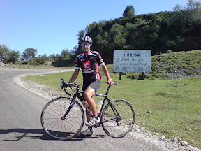 Última curva antes de llegar al punto donde se termina el asfalto en Cotobello. 10km con una pendiente media de 8,3%.