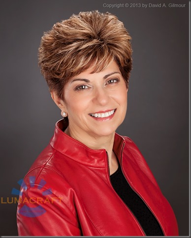 Portrait of real estate professional Mary, by Lumacraft Photography.