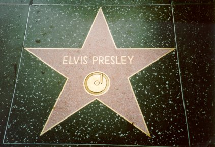 Hollywood Stars Fame on Elvis  Star On Hollywood Walk Of Fame