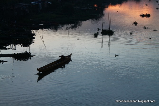 alfombra slippers history pasig photographer lone boat alfombra slippers history pasig photographer lone boat