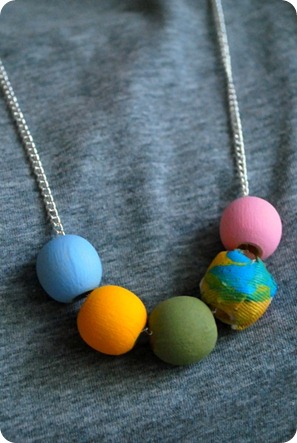 PaintedNecklace3
