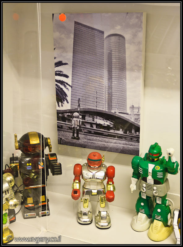 il/Фото: Выставка игрушек в Тель Авиве (20110422 ta toys 018 2611)