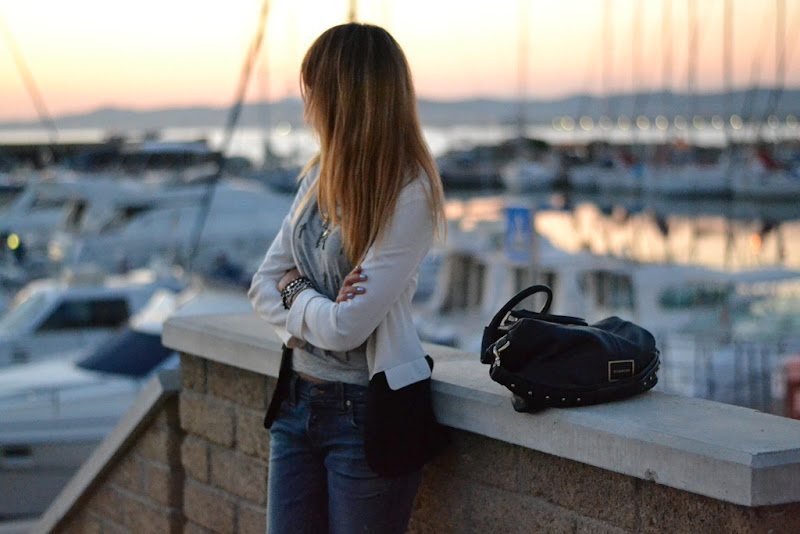 Primark, Shopping, Primark Shoes, Givenchy Bag, Givenchy Bugatti Bag, Cross Necklace, Sky Line, Chanel Nailpolish, Chanel Sky Line, True Religion Jeans, True Religion, Fashion Blogger, Italian Fashion Bloggers, Boyfriend Jeans, Primark Tshirt