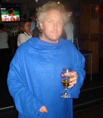 [Sure%2520looks%2520like%2520he%2527s%2520got%2520a%2520drinking%2520problem%255B4%255D.jpg]