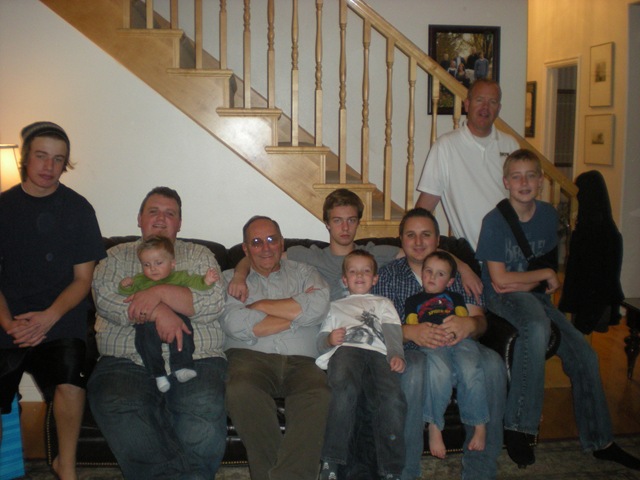 [Thanksgiving%2520at%2520Julie%2527s%2520055%255B3%255D.jpg]