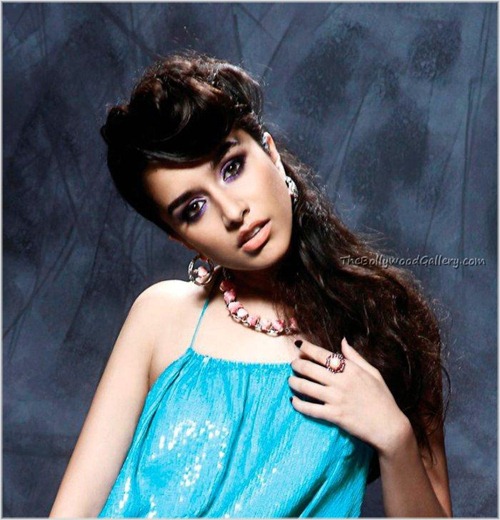 Magazine Adorn Launch with New Actress Shraddha Kapoor Photos 2011