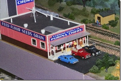 55389543-23 Dad's Layout in Spring 2004 55389543-23 Dad's Layout in Spring 2004