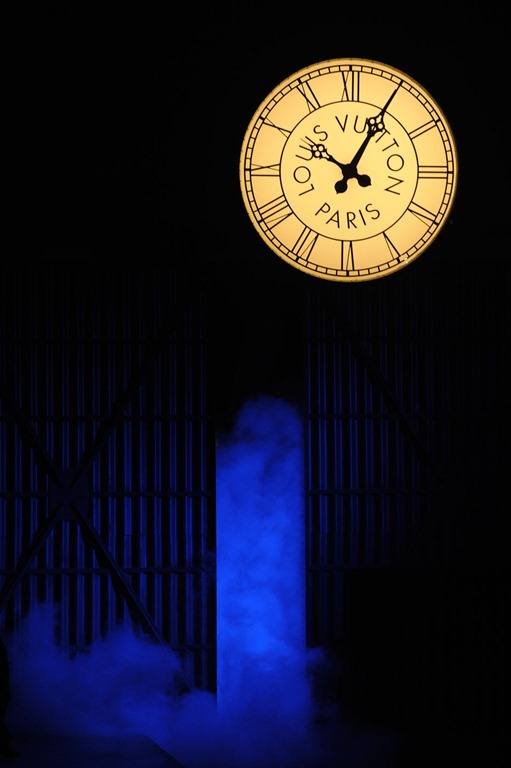 [LouisVuittonFall20121TA9GkhPJ1Cx4.jpg]