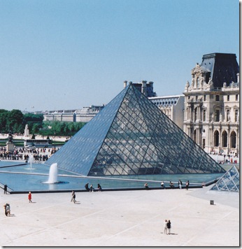 louvre glass pyramid louvre glass pyramid