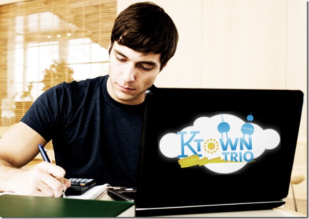 young_man_using_laptop