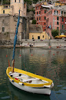 Boat on the harbour in Vernazza