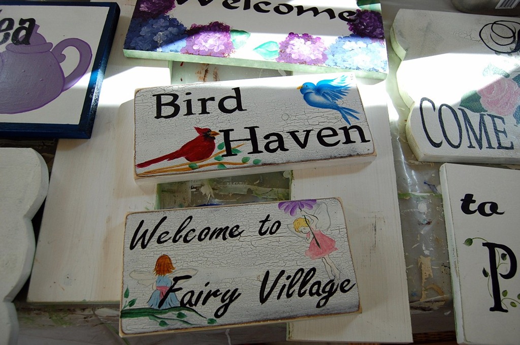 [birdhavensign%255B3%255D.jpg]
