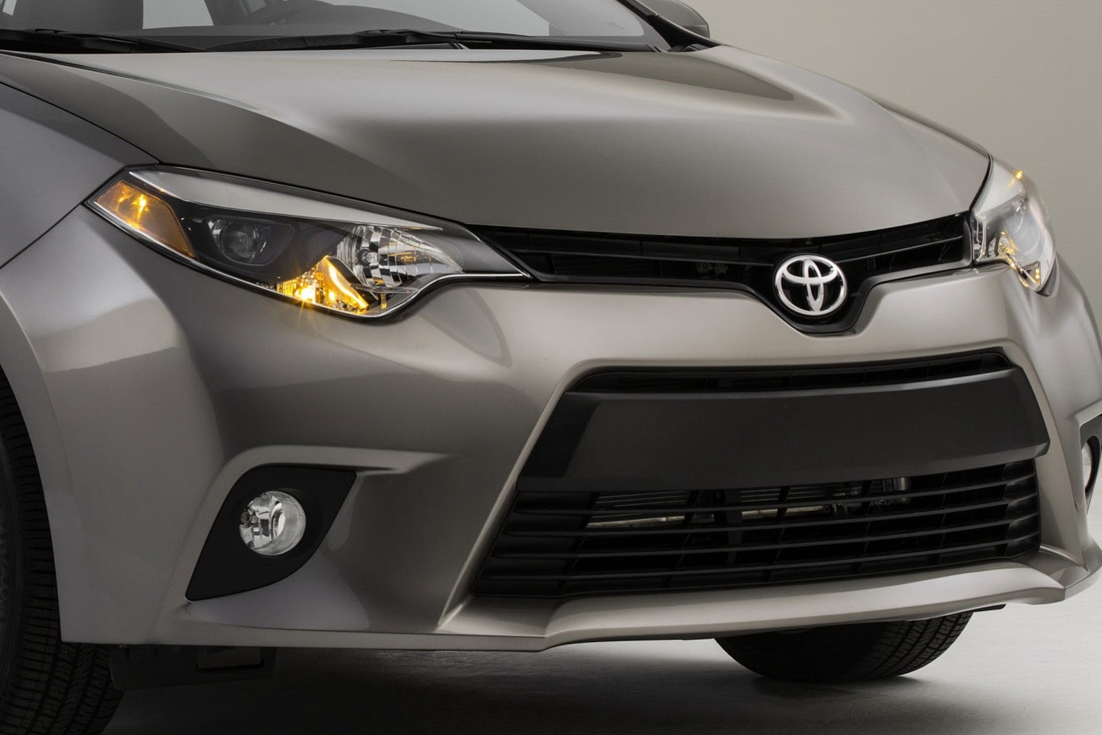 [2014-Toyota-Corolla-23%255B2%255D.jpg]
