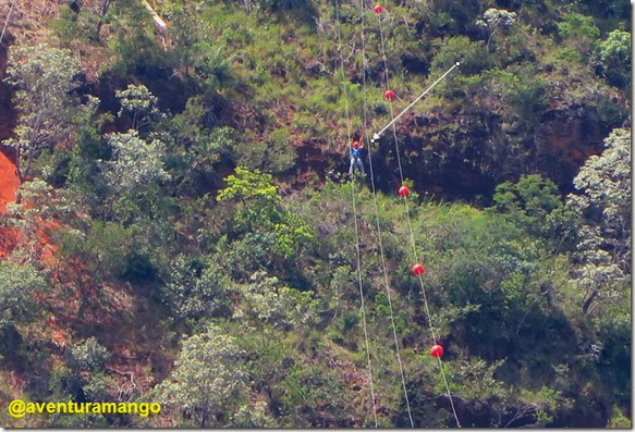 Descida Tirolesa 1400 metros - Pedra Caída Descida Tirolesa 1400 metros - Pedra Caída