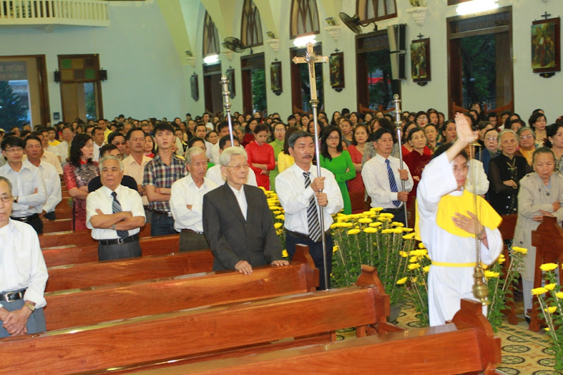 Mồng ba tết, ngày thánh hóa công ăn việc làm.