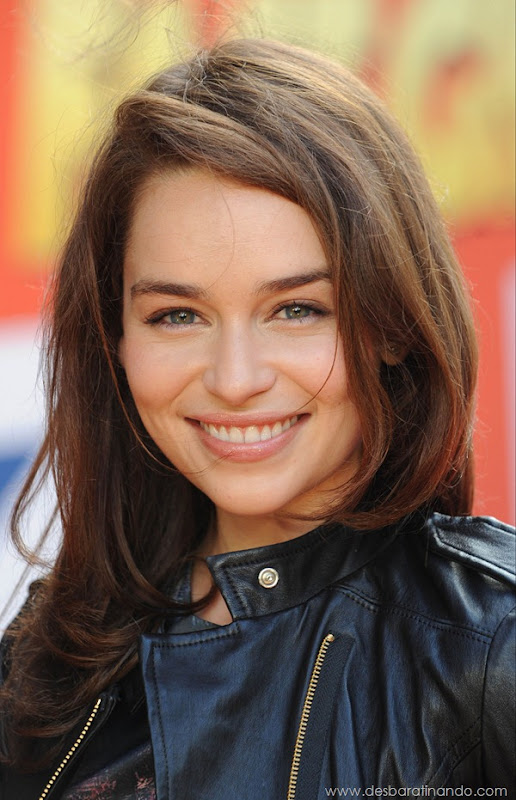 emilia-clarke- Daenerys-Targaryen-linda-sexy-game-of-trhones-guerra-dos-tronos-sexta-proibida-desbaratinando (24)