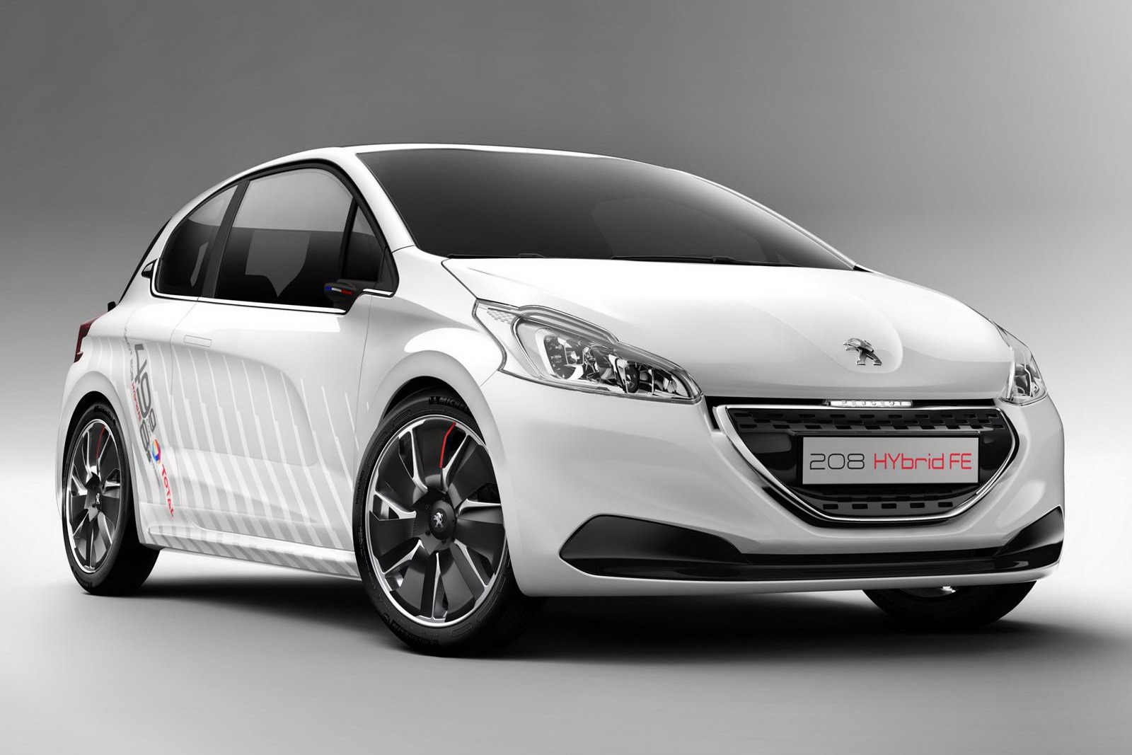 [Peugeot-208-Hybrid-1%255B3%255D.jpg]