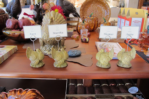 These turkey place card holders are genius.