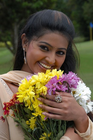 [sneha%2520with%2520flowers%255B2%255D.jpg]