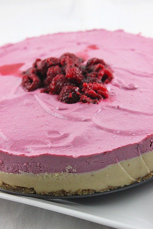 [raw%2520cheesecake%2520whole%25202%255B5%255D.jpg]