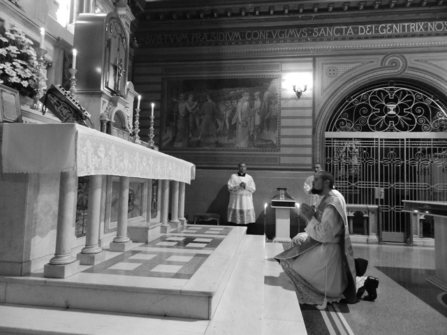 [Missa%2520Tridentina%252010%2520anos%2520100%255B3%255D.jpg]