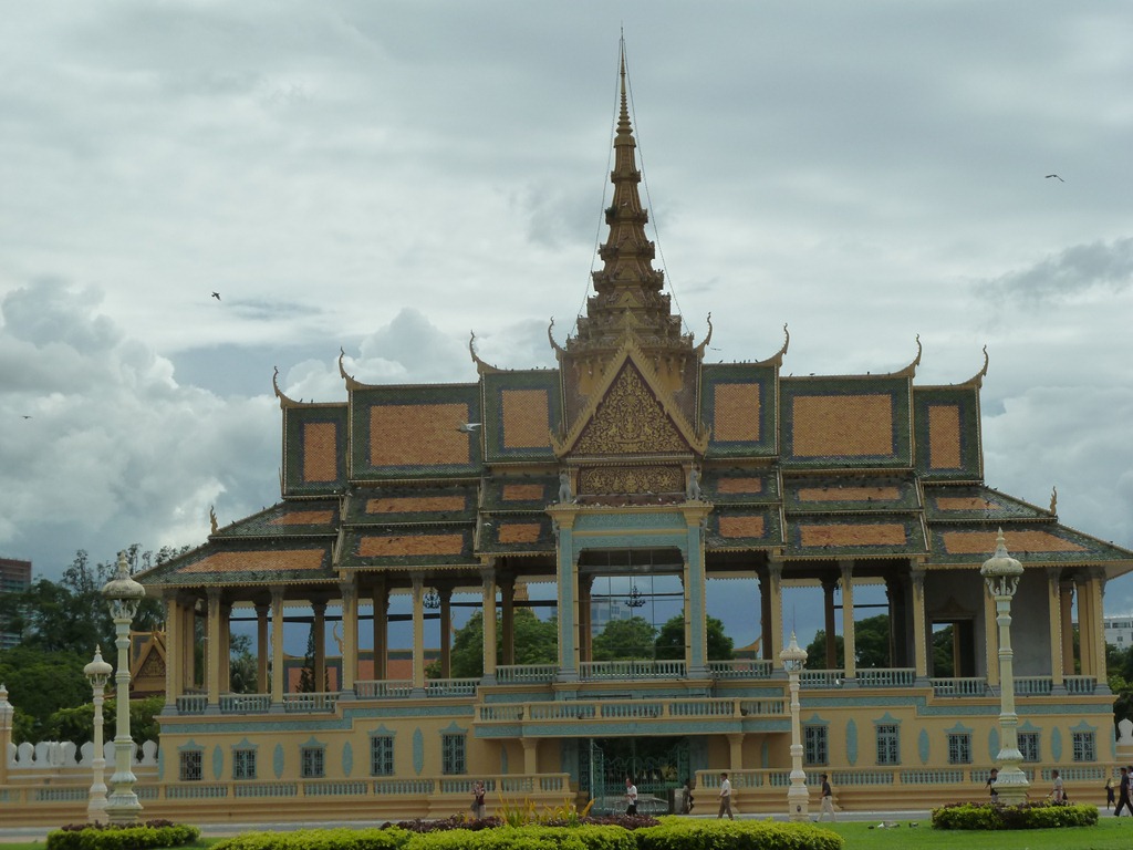 [Cambodia-Phnom-Penh-Royal-Palace-29-%255B1%255D.jpg]