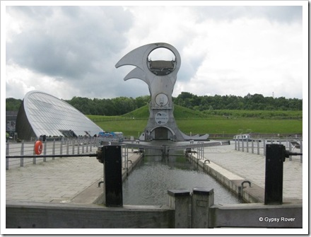 This lock takes you down on to the Forth & Clyde canal from the Falkirk Wheel.