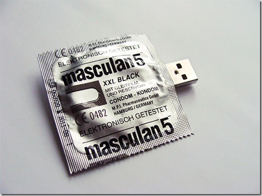condom-usb-flash-drive_2011-03-31_23.04.51