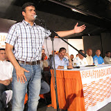(04/09/10) El Coordinador Nacional de Voluntad Popular, Leopoldo López, realizó un acto con los representantes de la construcción, el transporte y la administración pública de diferentes estados del país para articularse en función de la superación de la pobreza en democracia y paz, a través de los liderazgos sindicales y el respeto a los derechos de los trabajadores. Sindicatos y trabajadores se suman a Voluntad Popular