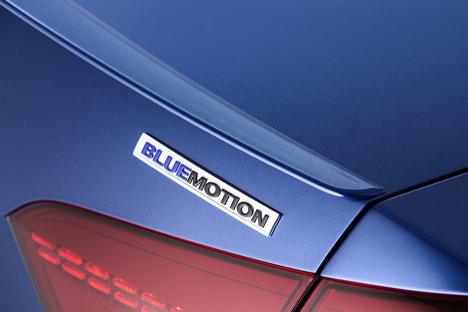 [Volkswagen-Passat-BlueMotion-Concept-4%255B3%255D.jpg]