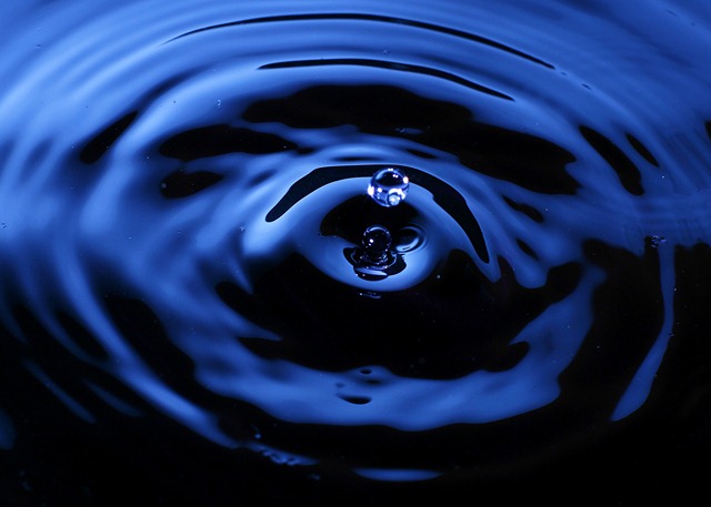 [Blue%2520water%2520drop_centered%255B4%255D.jpg]
