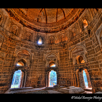 Mohammed Shah's tomb Interiors, Lodi Gardens, New Delhi , Source: http://www.flickr.com/photos/98097439@N00/5294223494 5294223494.jpg