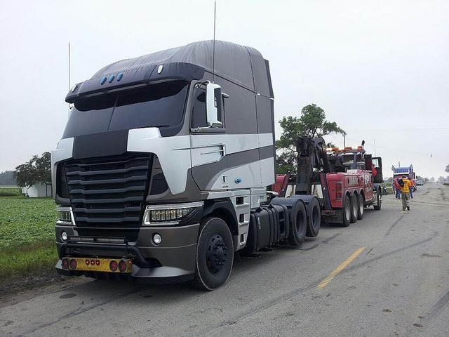 Fotók és videók a Transformers 4 forgatásáról 01